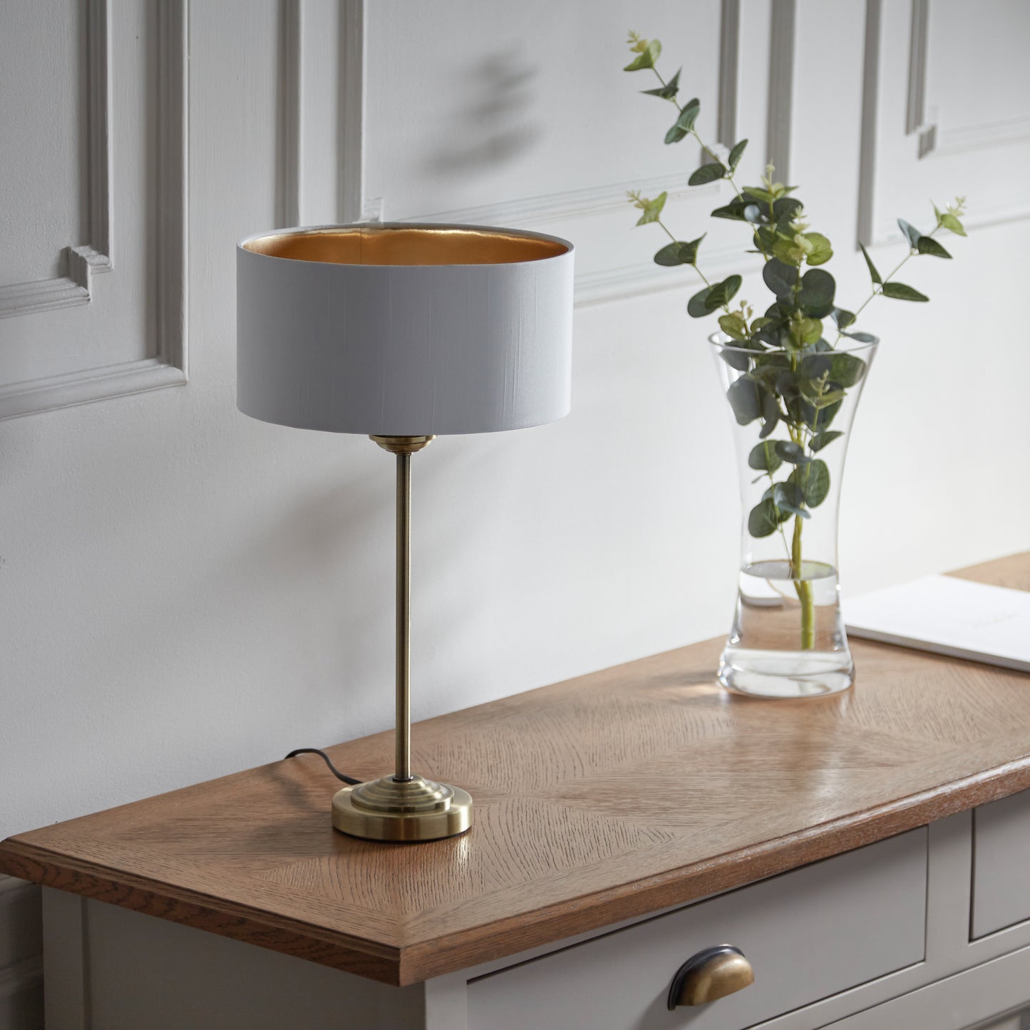 Highclere Table Lamp Antique Brass – Brass