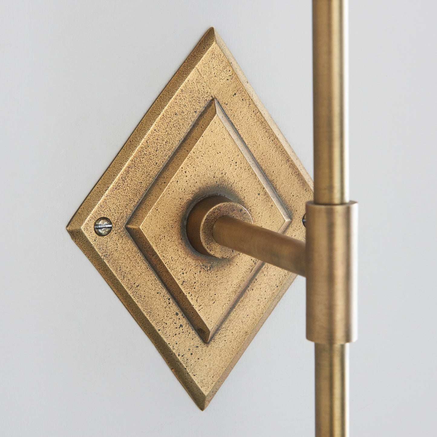 Diamond Tall Wall Light Antique Brass – Brass