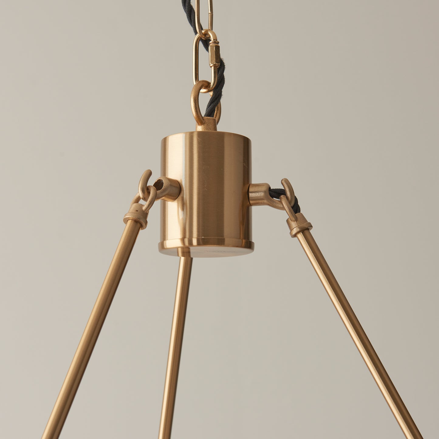 Chester 6 Pendant Light Fitting Aged Brass – Brass