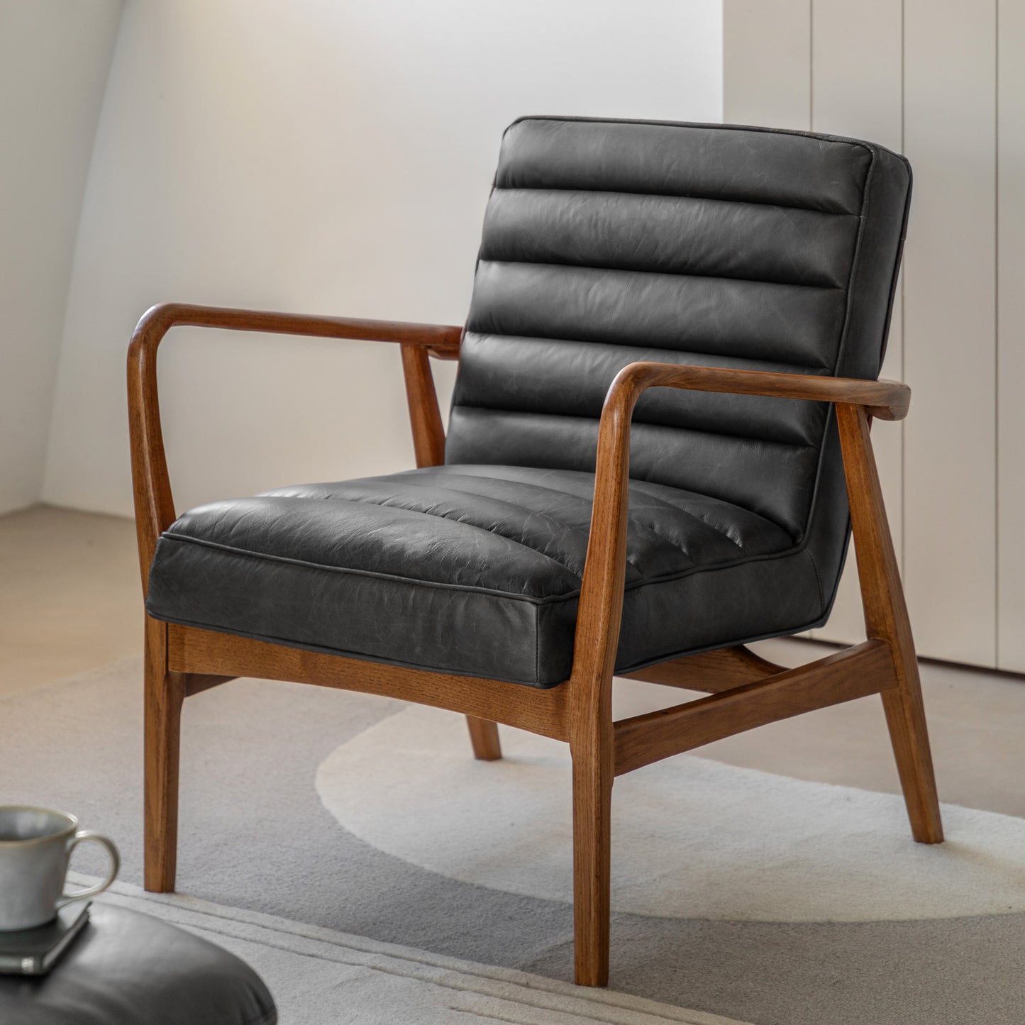 Datsun Armchair Antique Ebony 700x740x800mm – Black