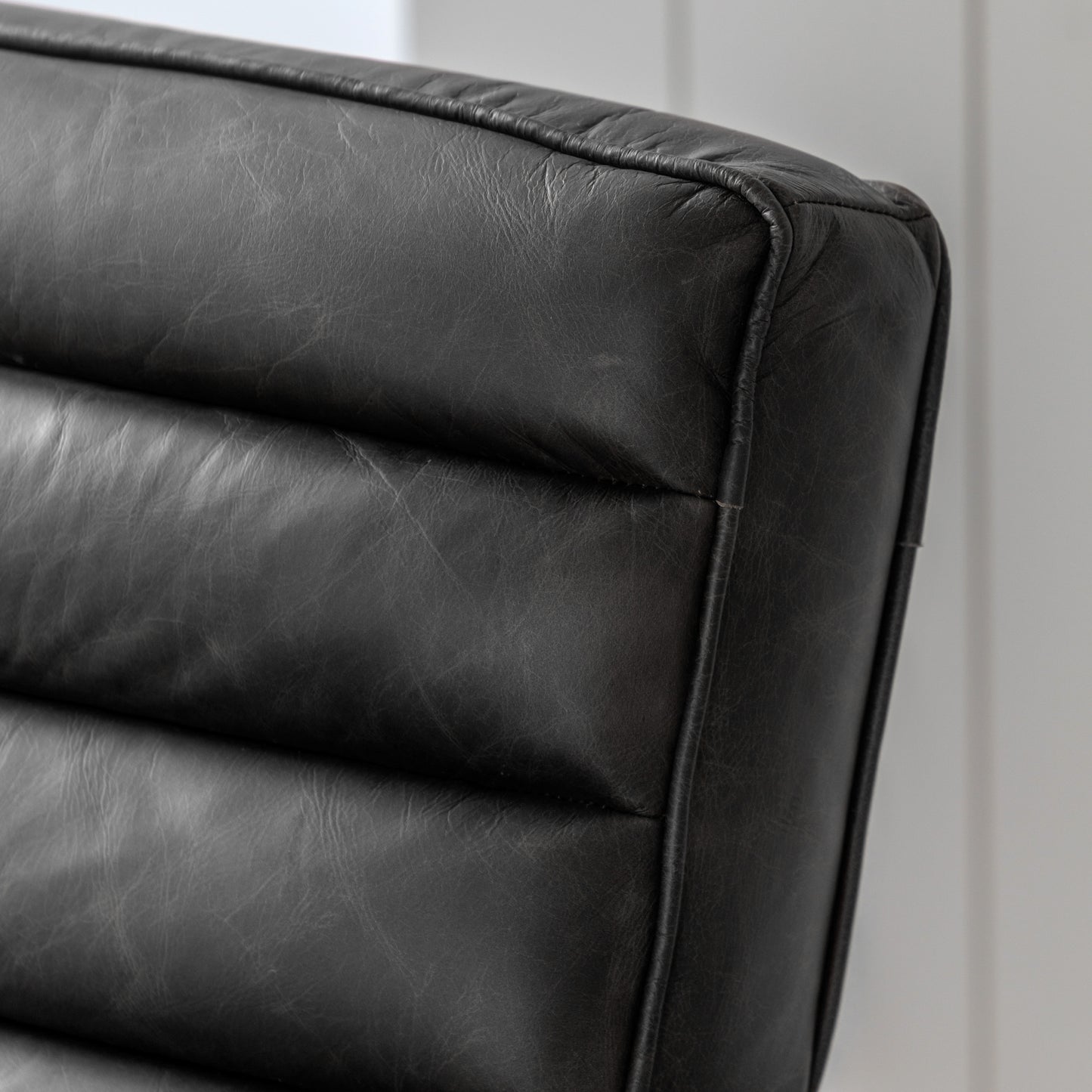 Datsun Armchair Antique Ebony 700x740x800mm – Black