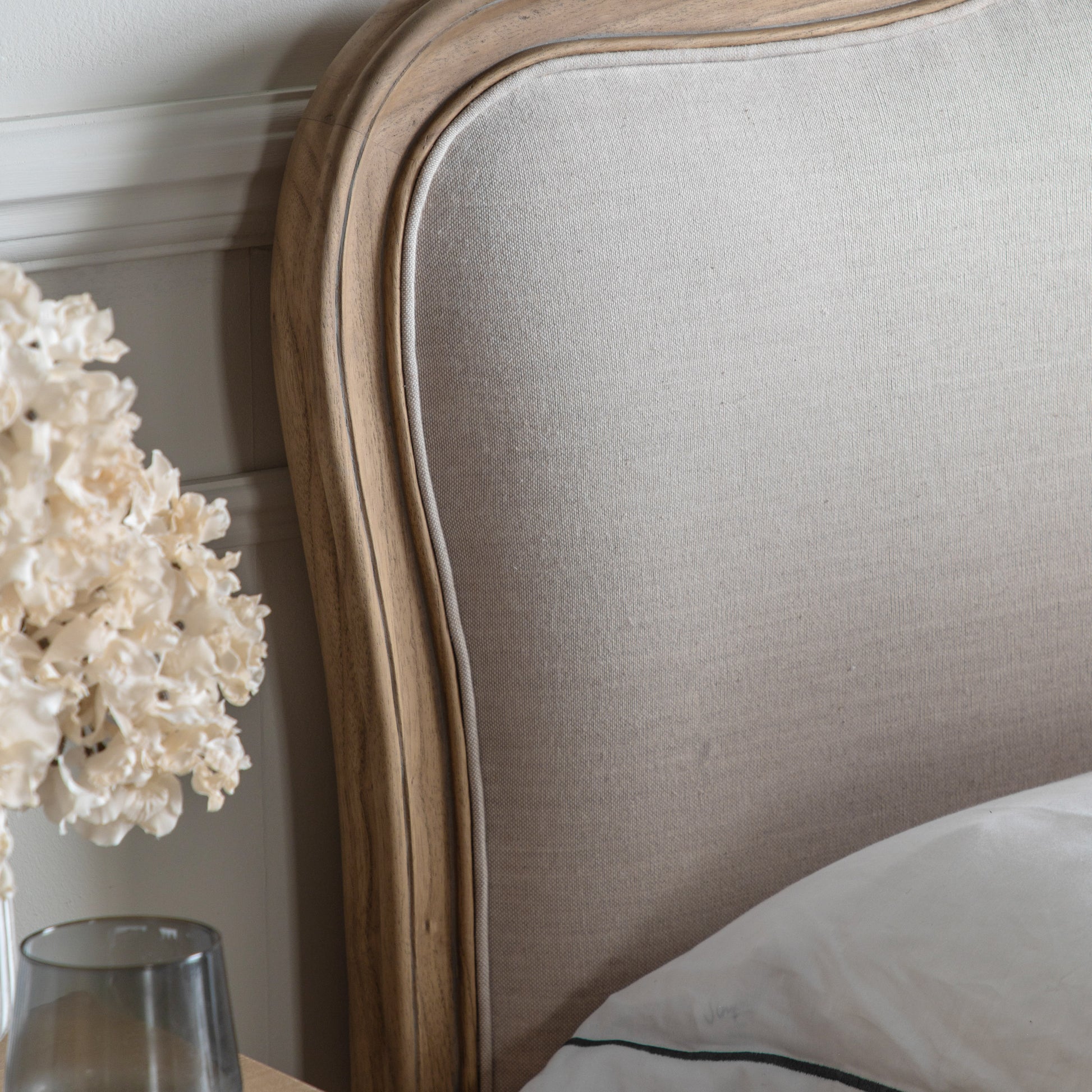 Chic 6' Linen Upholstered Bed Weathered – Light Wood