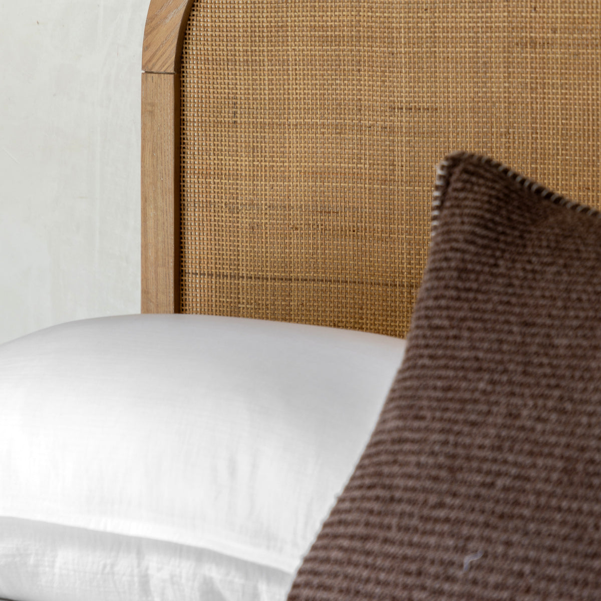 Bibury Bed 5′ King – Natural MDF – 150mm under-bed clearance (view 3)