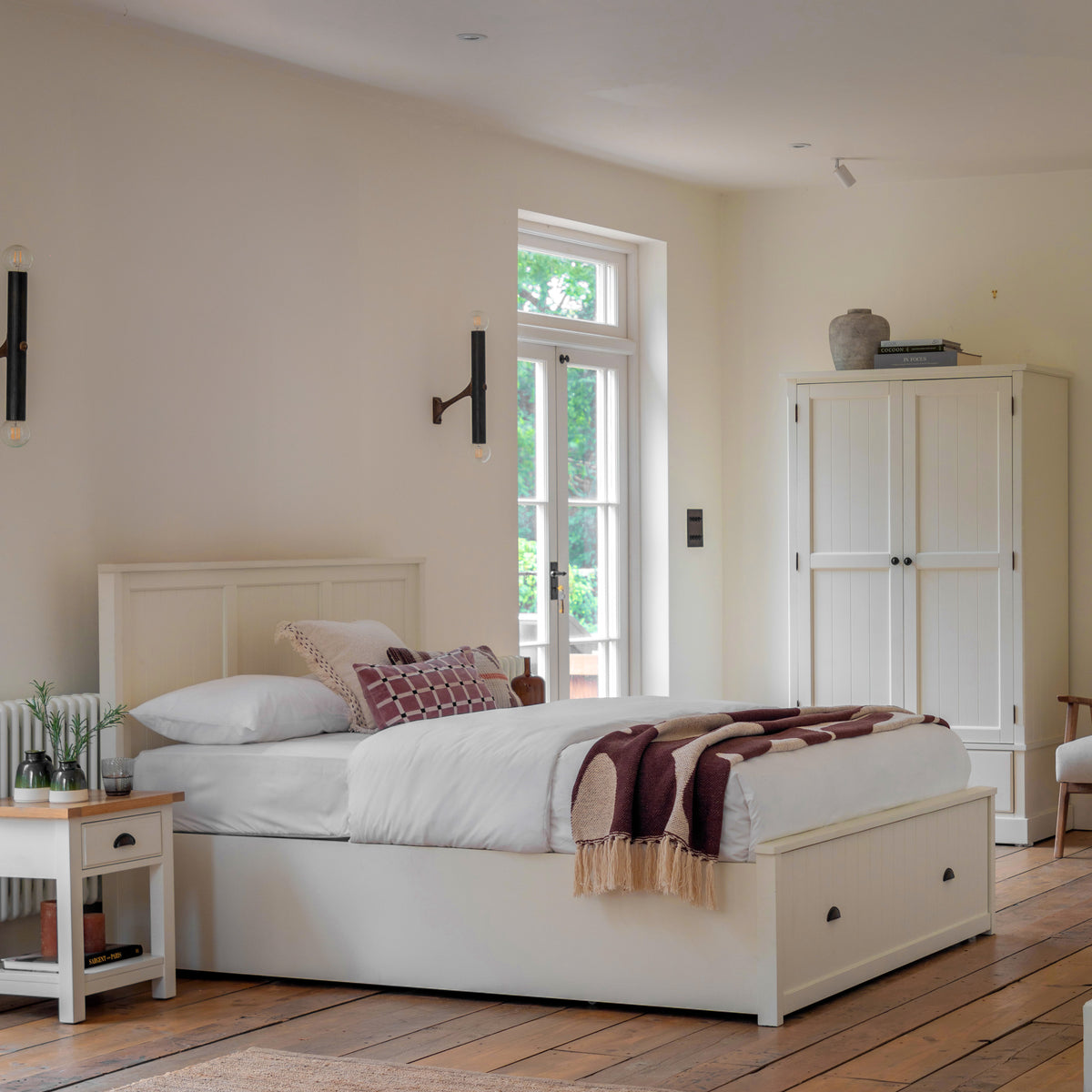 Eton 1 Drawer Storage Bed White 4′6″ Double – White MDF – Bed (view 2)