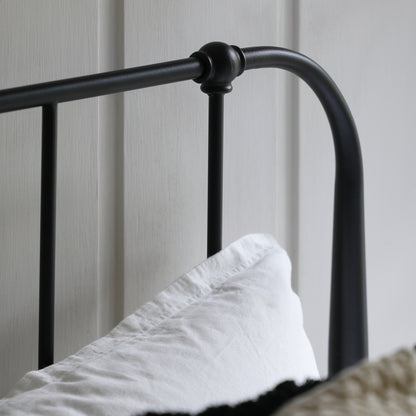 Loughton Bedstead Black – Black Mild Steel – 275mm under-bed clearance (view 3)