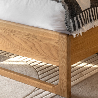 Craft Bed Natural 5′ King – Natural Oak – 150mm under-bed clearance (view 3)