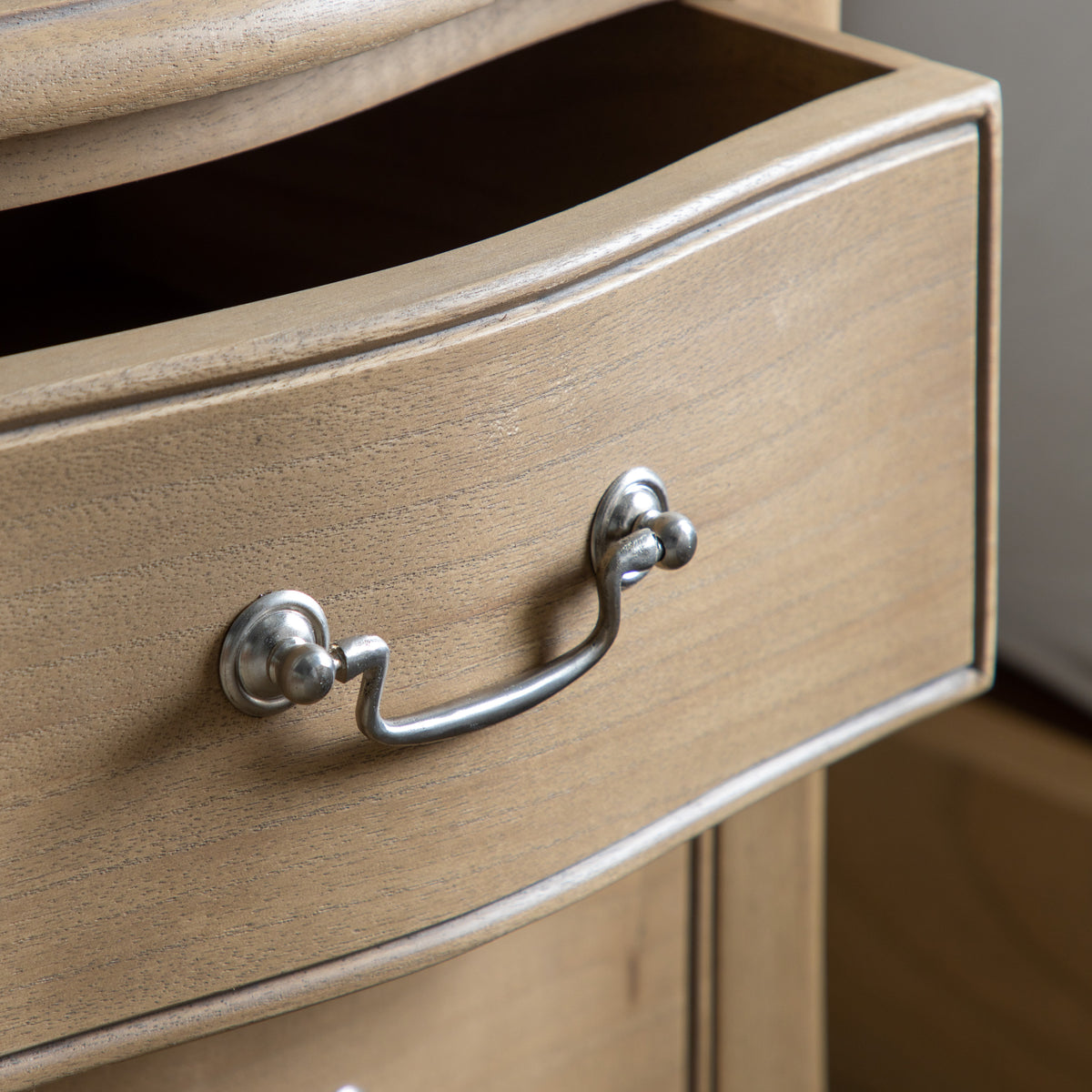 Chic Bedside Table Weathered – Light Wood Mindy Ash – 2 Drawers (view 3)