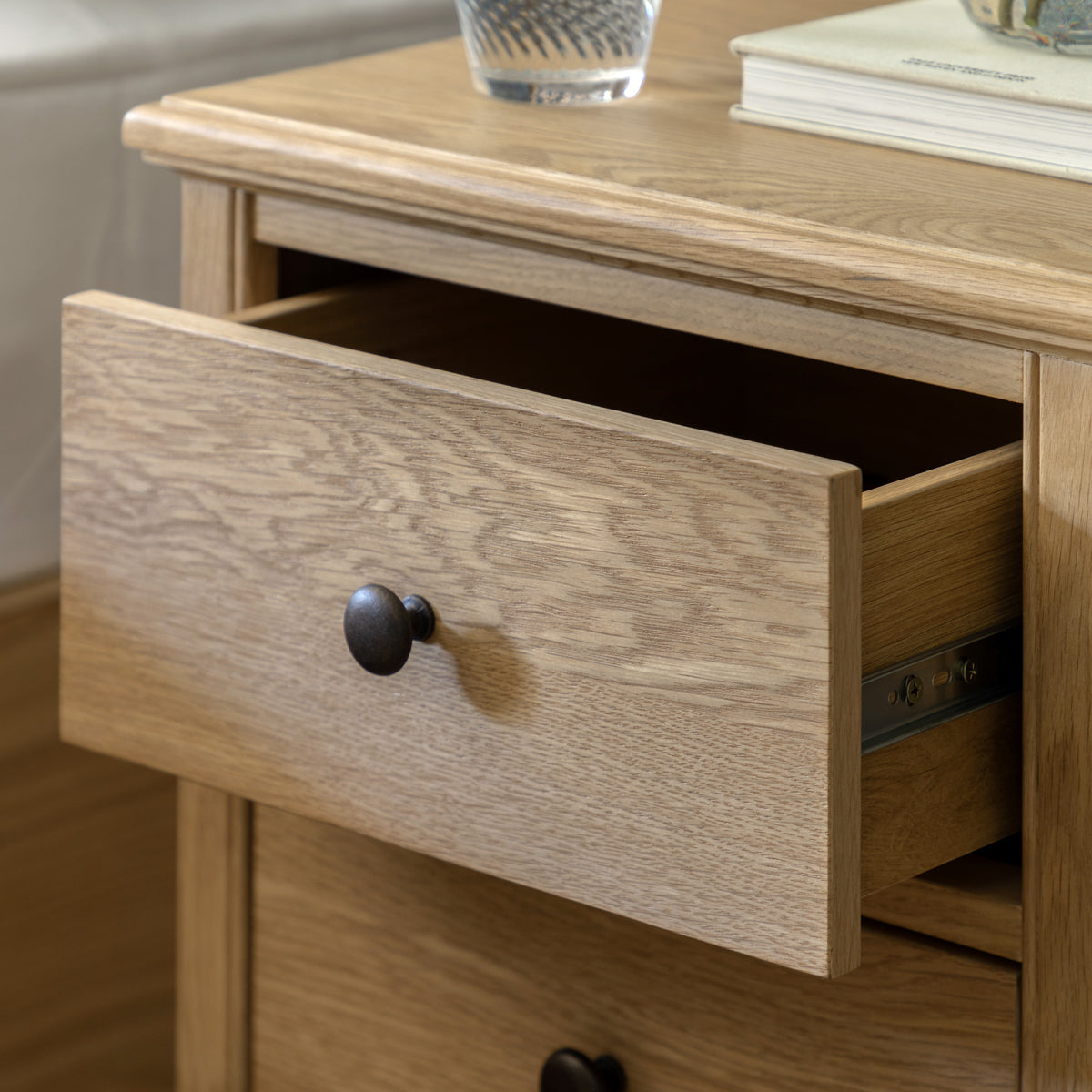 Malvern 2 Drawer Bedside – Light Wood Oak – 2 Drawers (view 4)