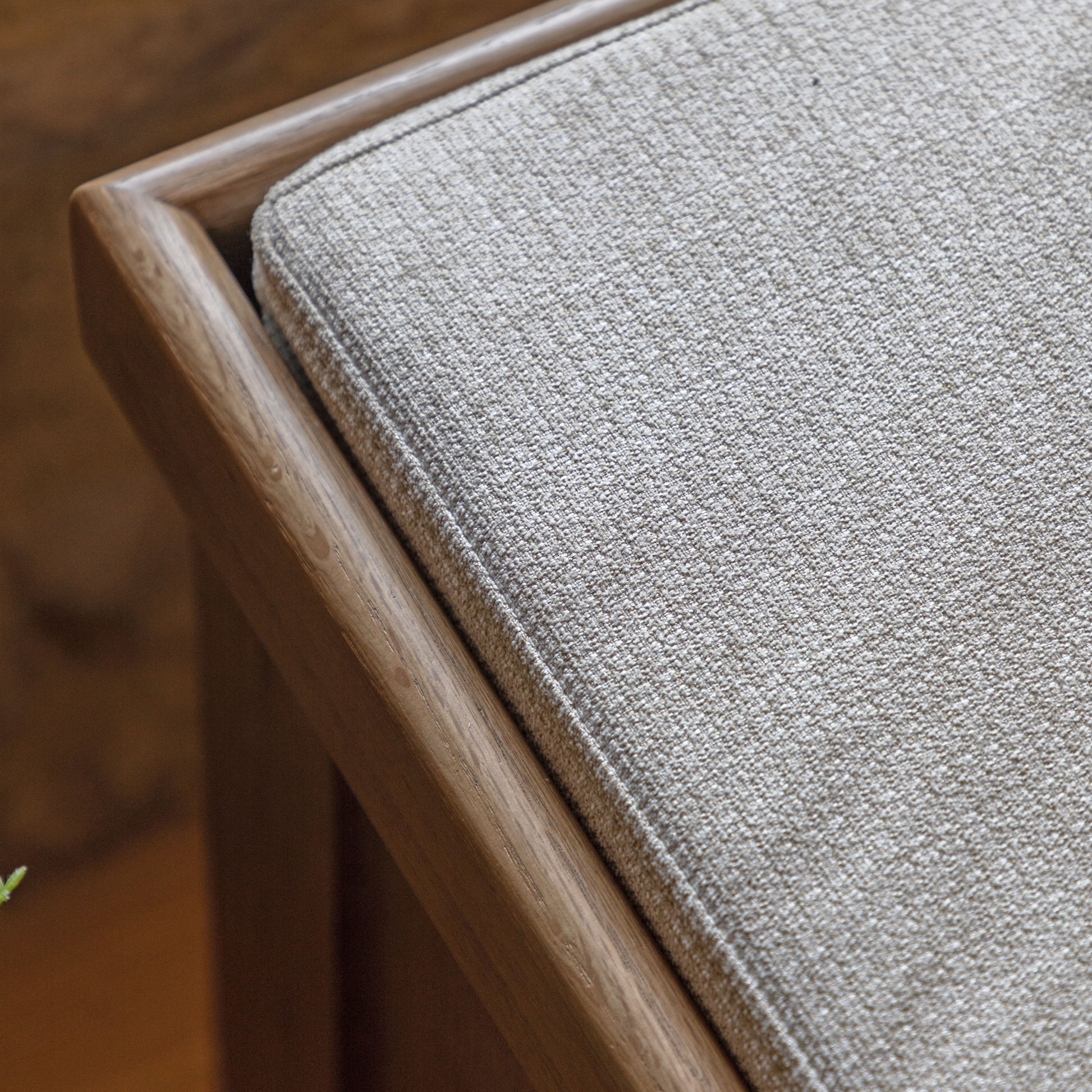 Hardwick Hall Bench 1480x380x500mm – Light Wood