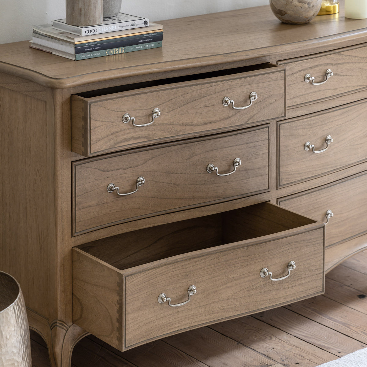 Chic 6 Drawer Chest Weathered – Light Wood Mindi Ash – 6 Drawers (view 3)
