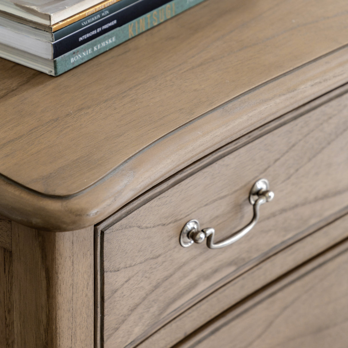 Chic 6 Drawer Chest Weathered – Light Wood Mindi Ash – 6 Drawers (view 4)