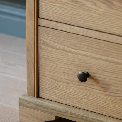 Malvern 3 Drawer Chest – Light Wood Oak – 3 Drawers (view 4)