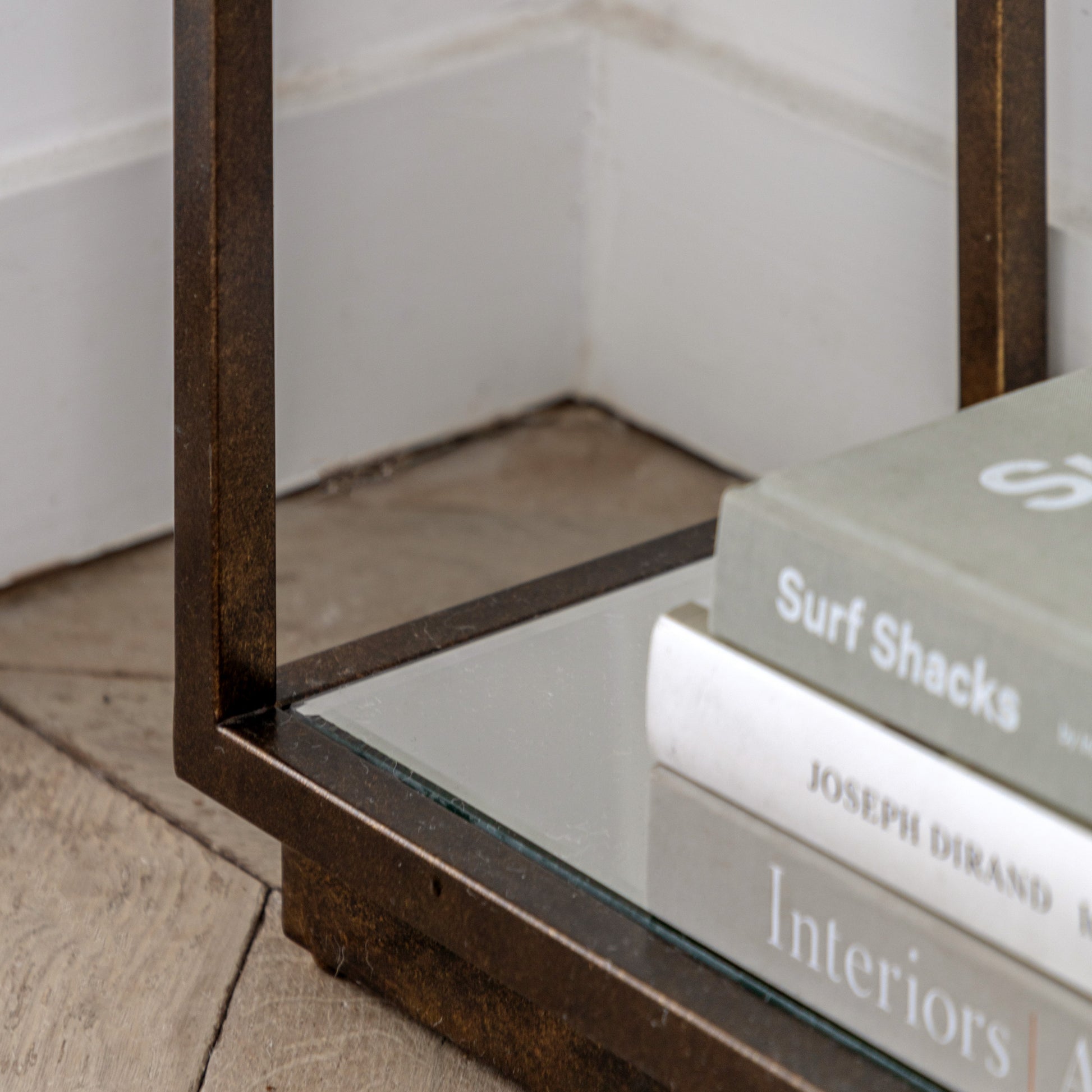 Avento Console Table – Gold