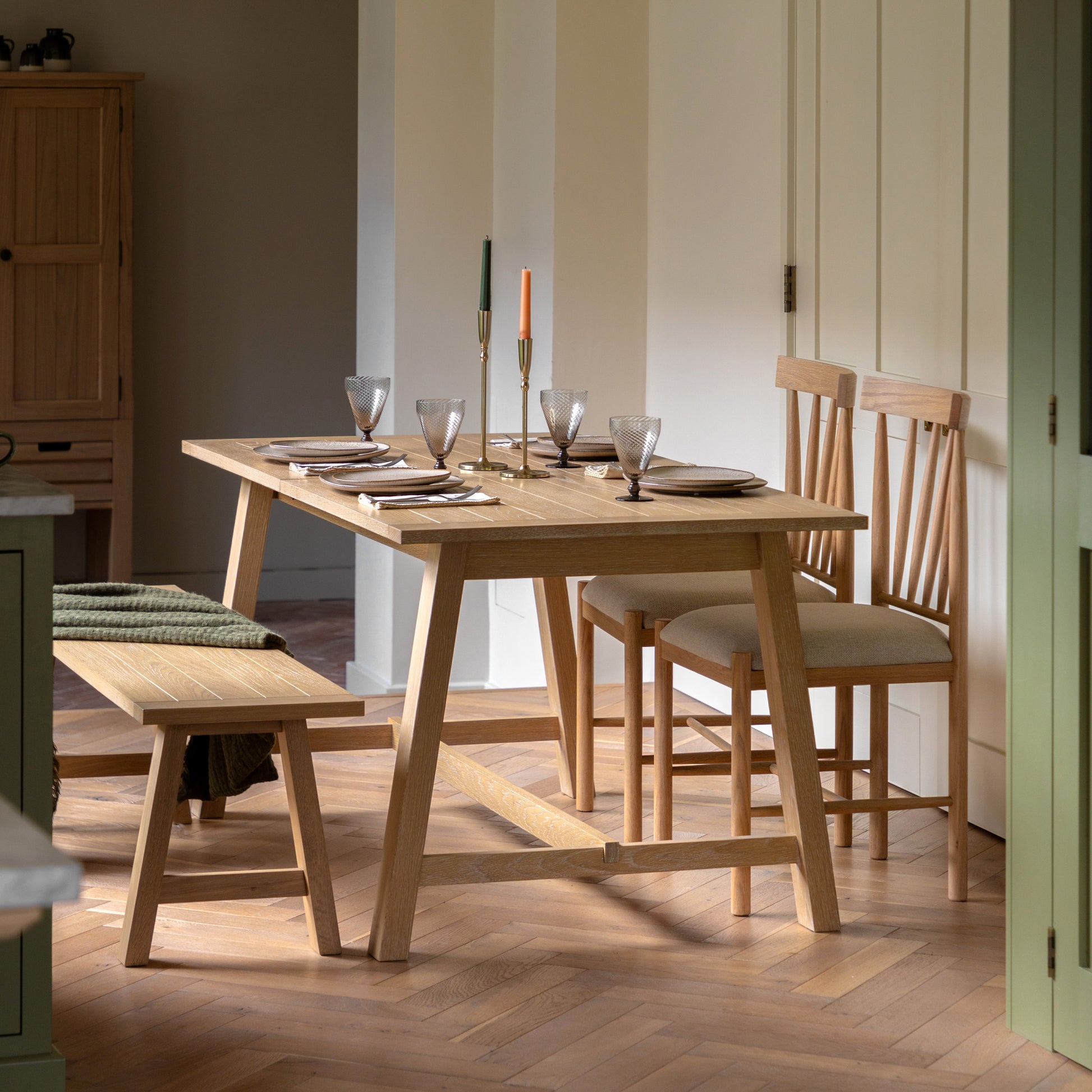 Eton Ext Trestle Dining Table Nat – Natural