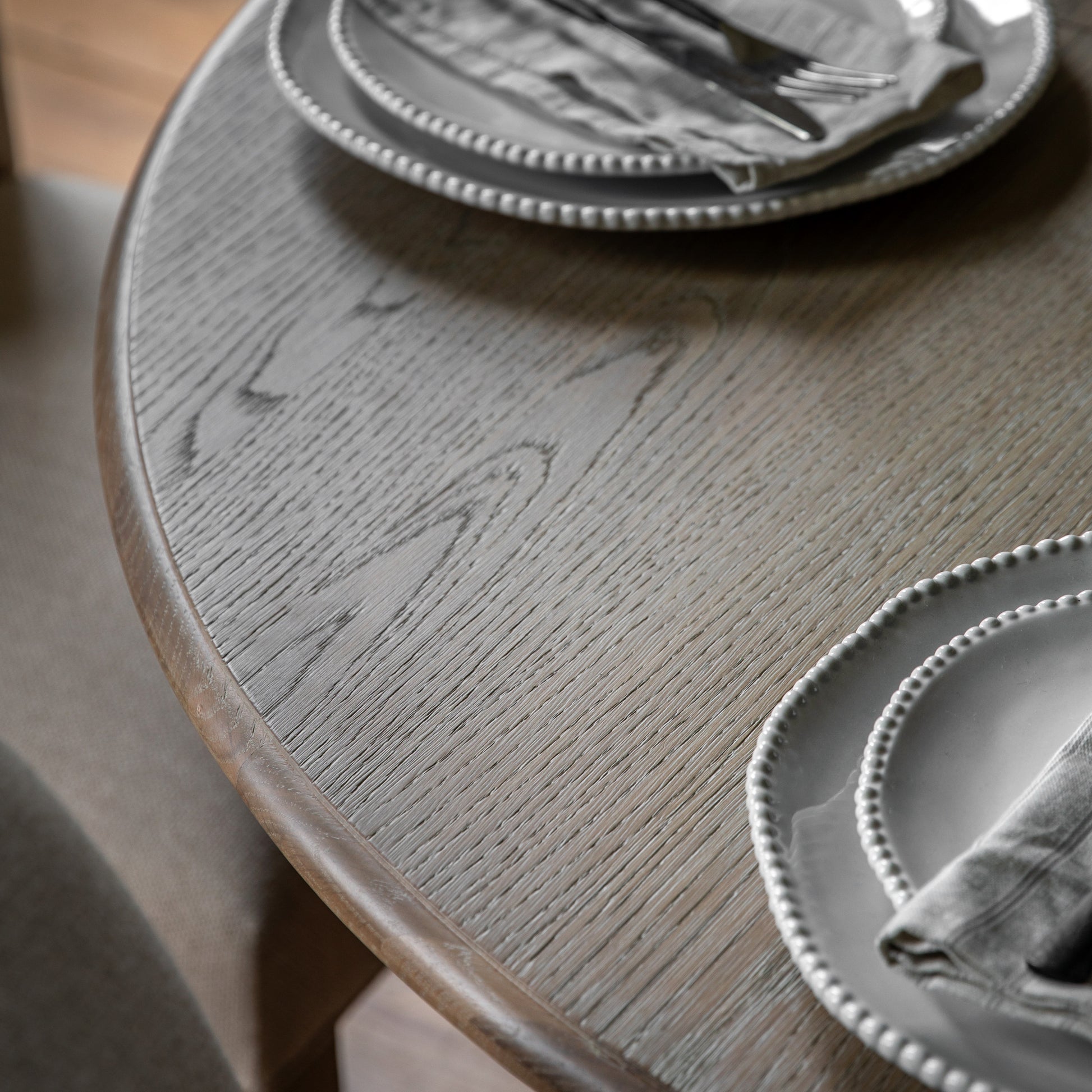 Artisan Round Ext Dining Table