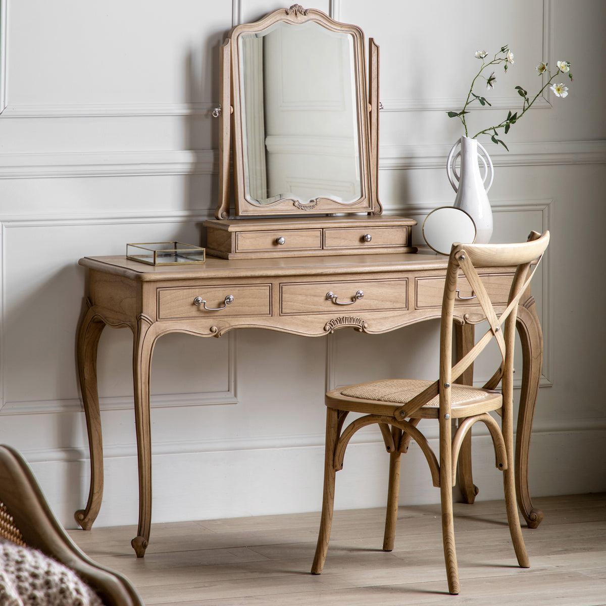 Chic Dressing Table Weathered – Light Wood Mindy Ash – 3 Drawers (view 2)