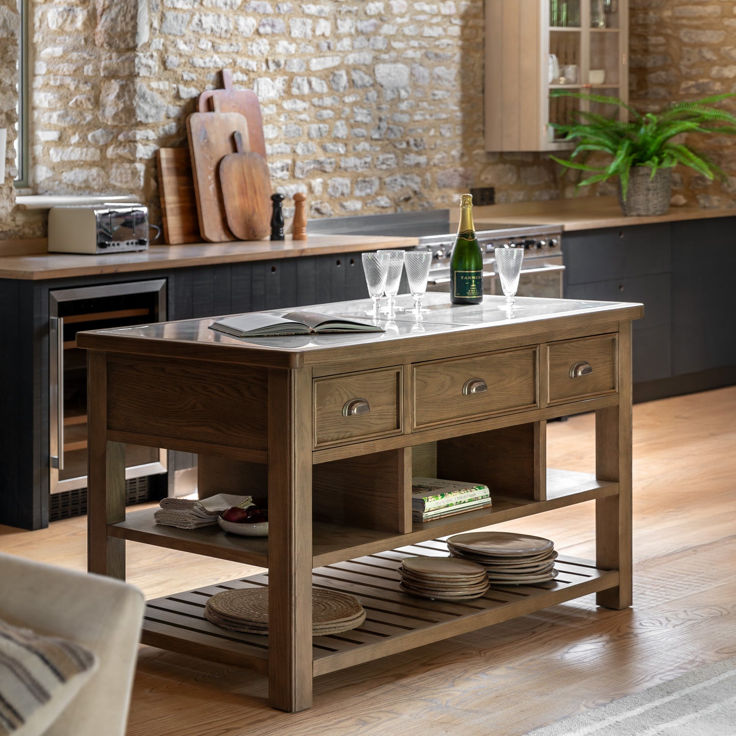 Hardwick Kitchen Island – Light Wood