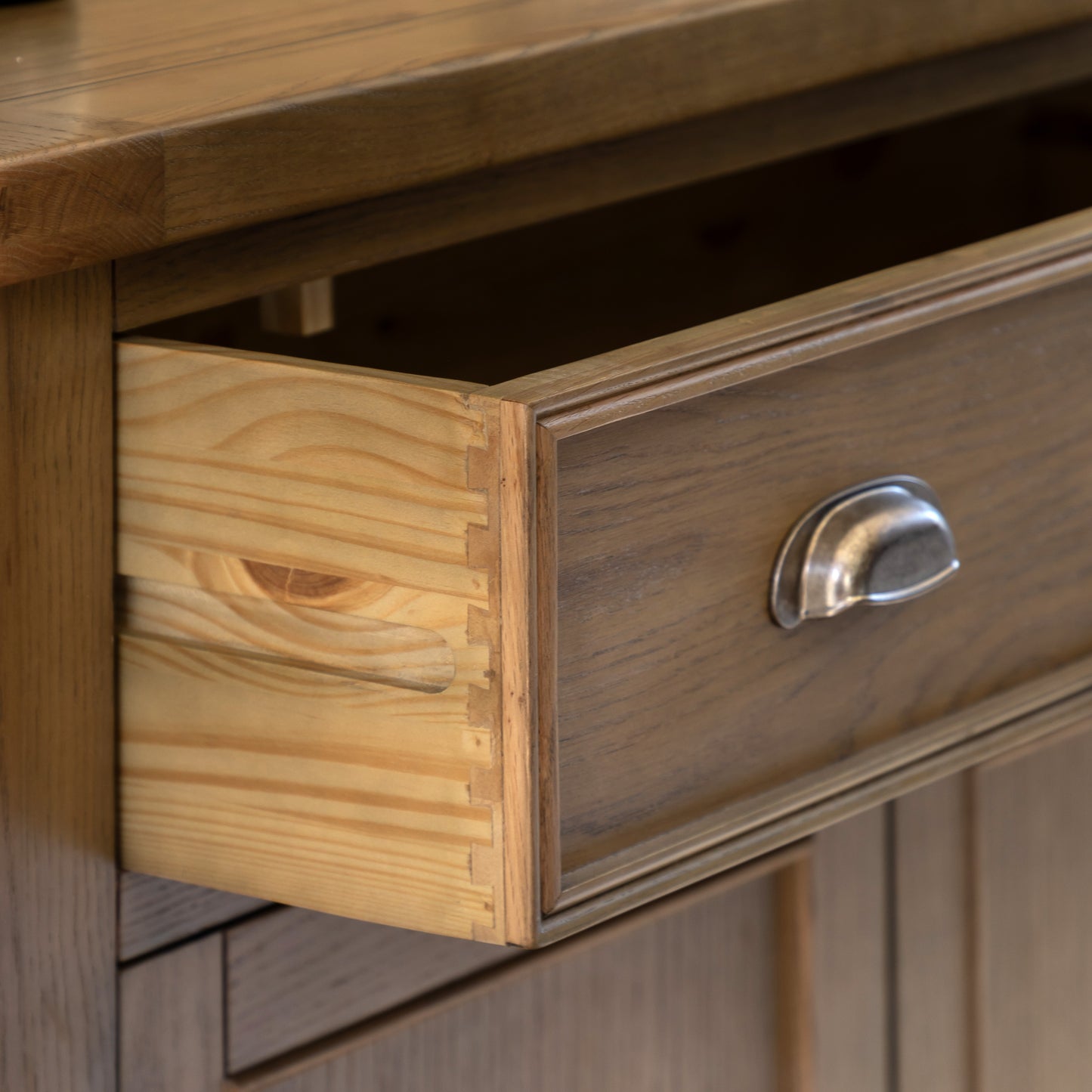 Hardwick 2 Door 1 Drawer Sideboard 1060x440x860mm – Light Wood