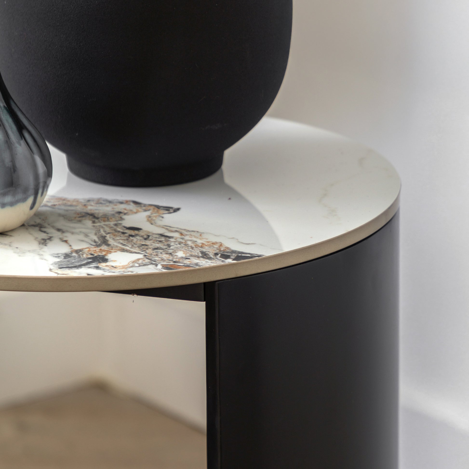 Marzio Side Table – Black