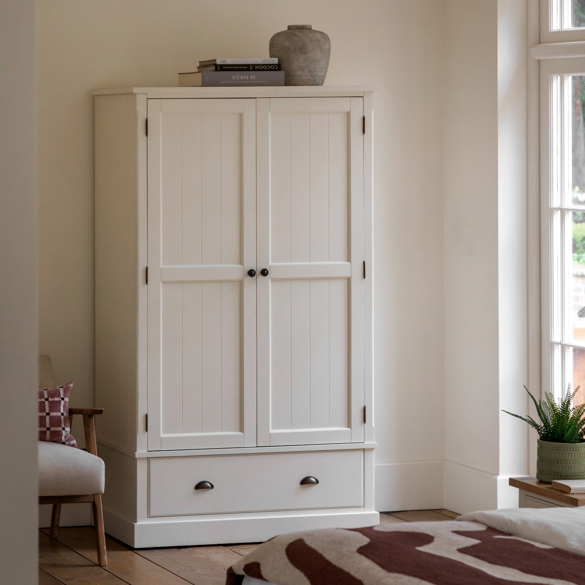 Eton Wardrobe White – White
