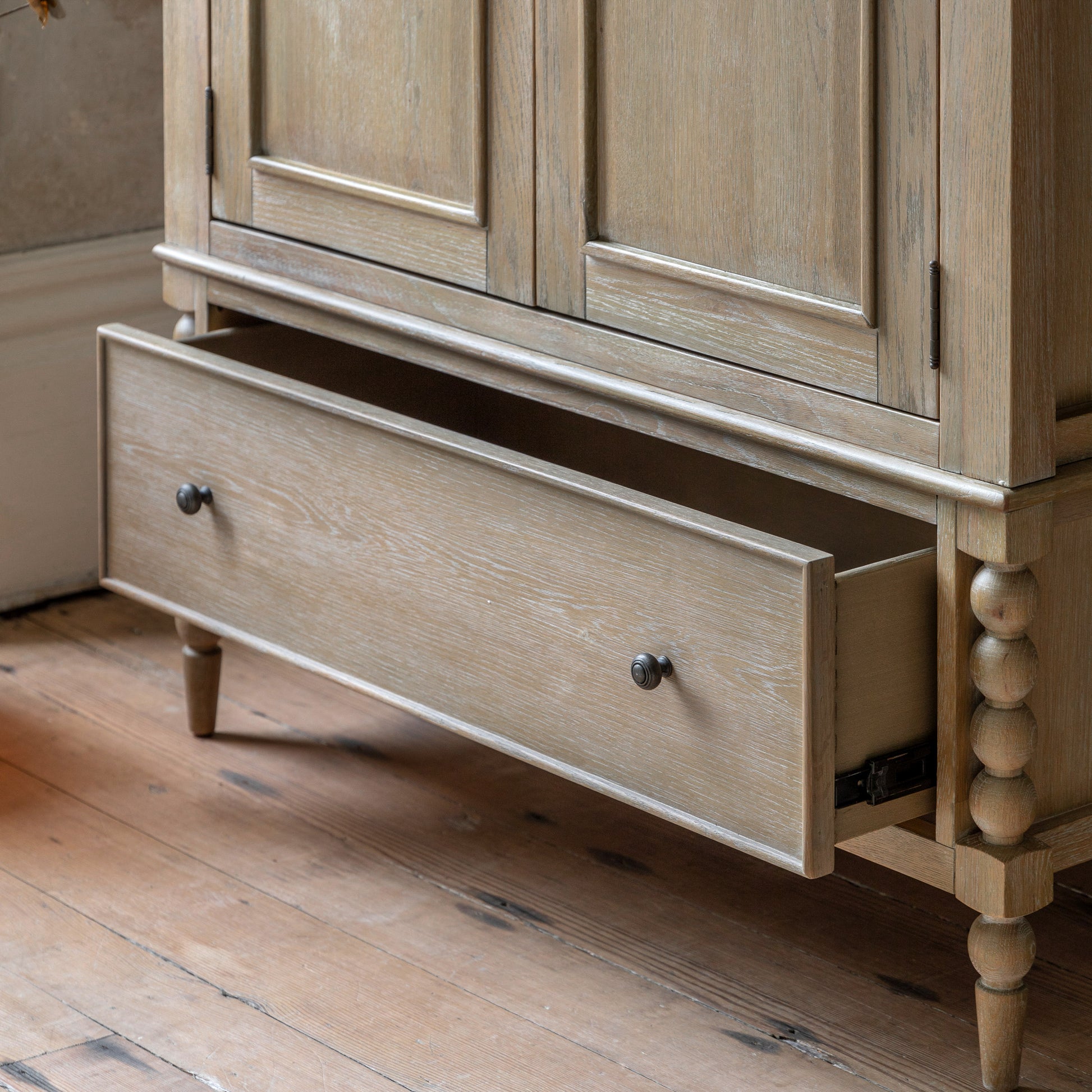 Artisan Wardrobe - 2 Door 1 Drawer