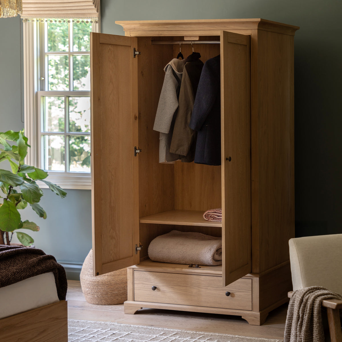 Malvern 2 Door 1 Drawer Wardrobe – Light Wood Oak – 1 Drawer (view 5)