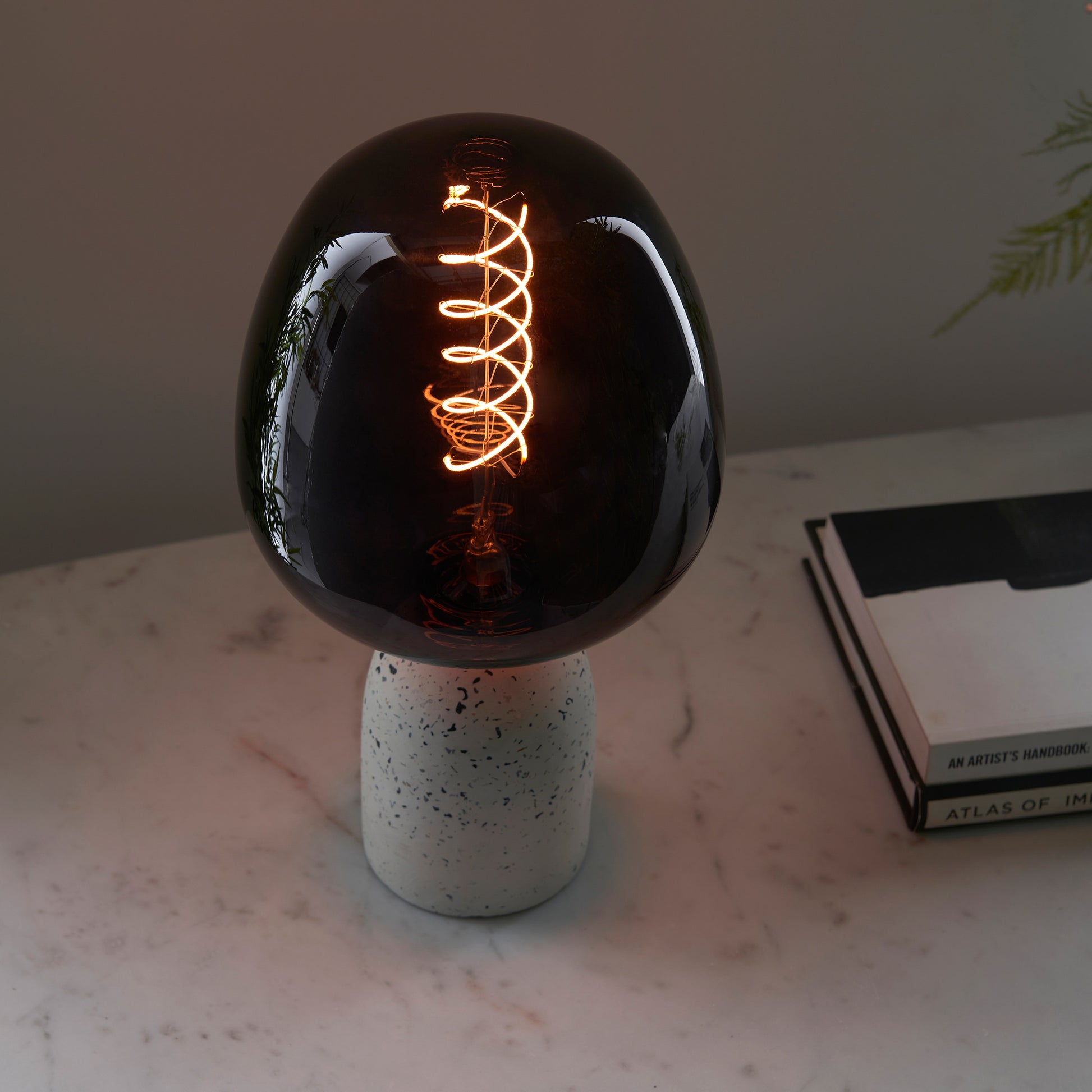 Helix 4W LED E27 Warm White – White