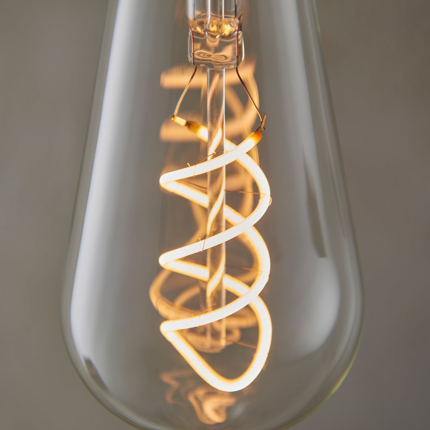 Twist E27 LED Pear 4W LED Warm White – Clear