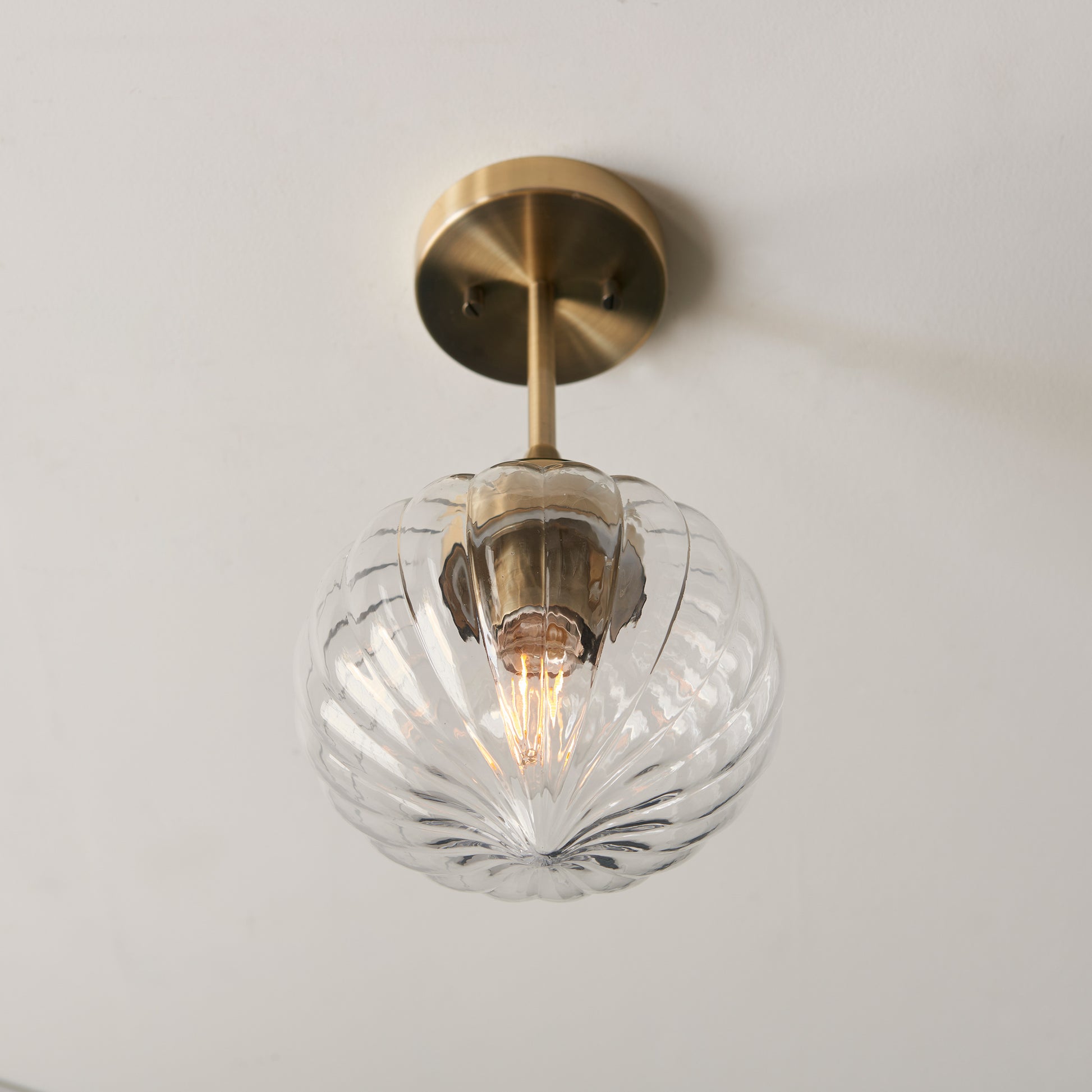 Addington 1 Ceiling Light Brass – Brass
