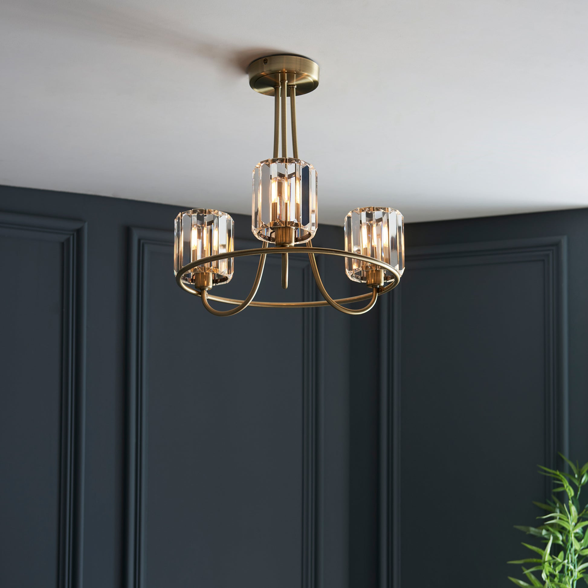 Berenice 3 Ceiling Light Antique Brass – Brass