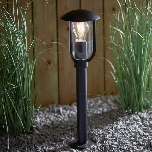 Quinn Outdoor 1 Floor Light – Black