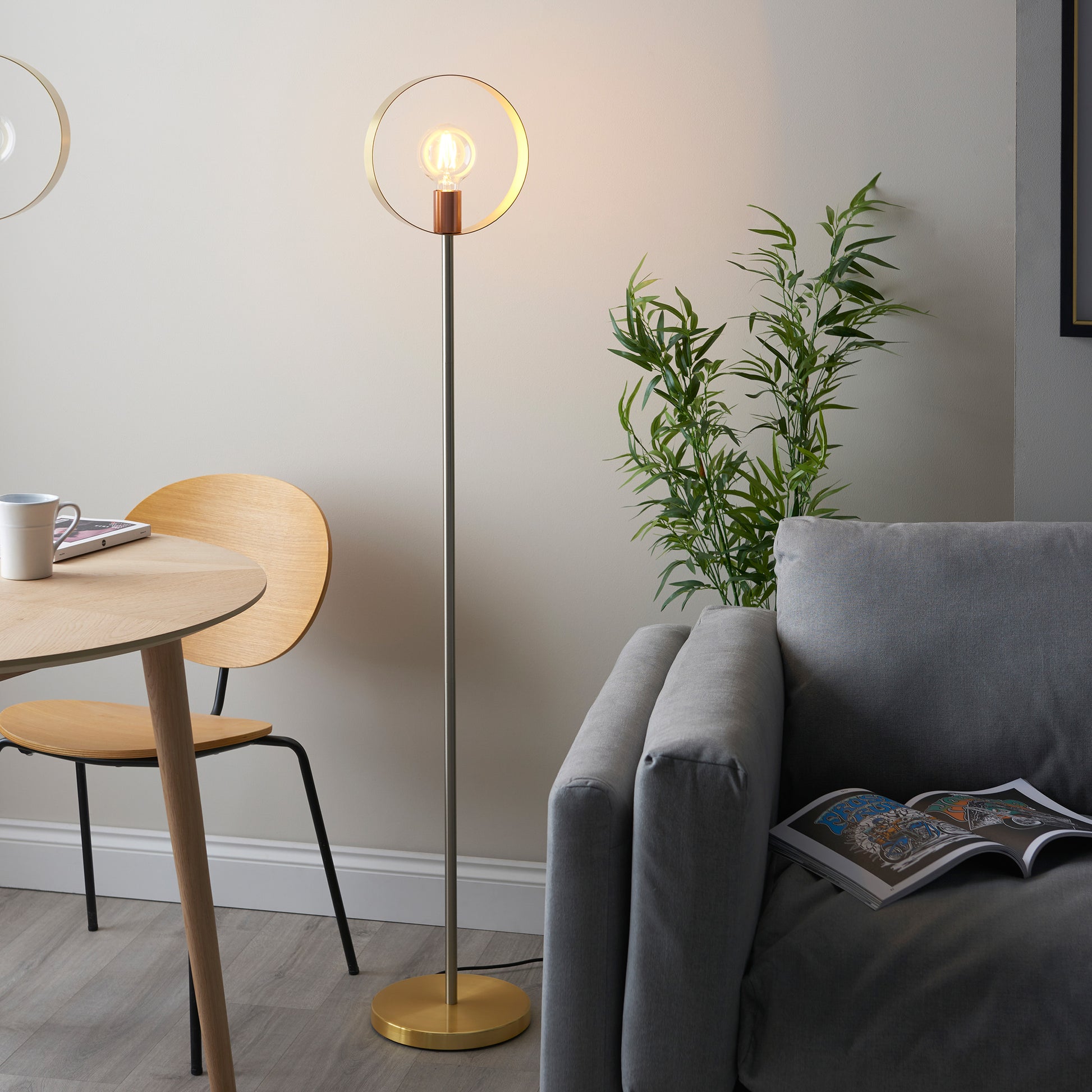 Hoop Floor Light Brushed Gold – Brass