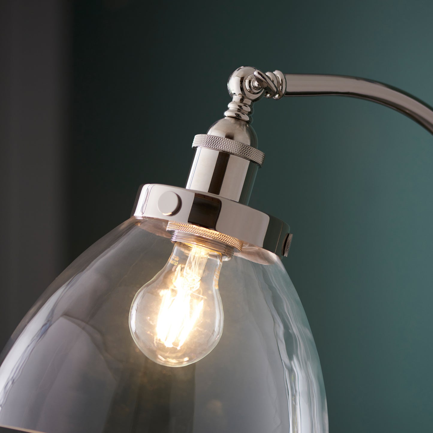 Hansen Floor Lamp Bright Nickel – Nickel