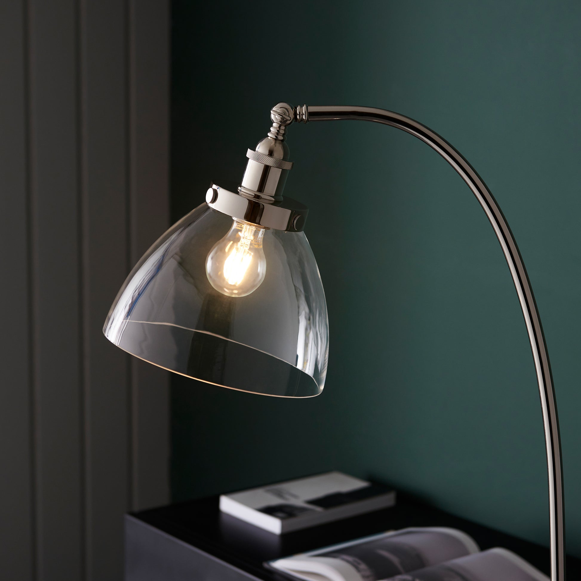 Hansen Floor Lamp Bright Nickel – Nickel