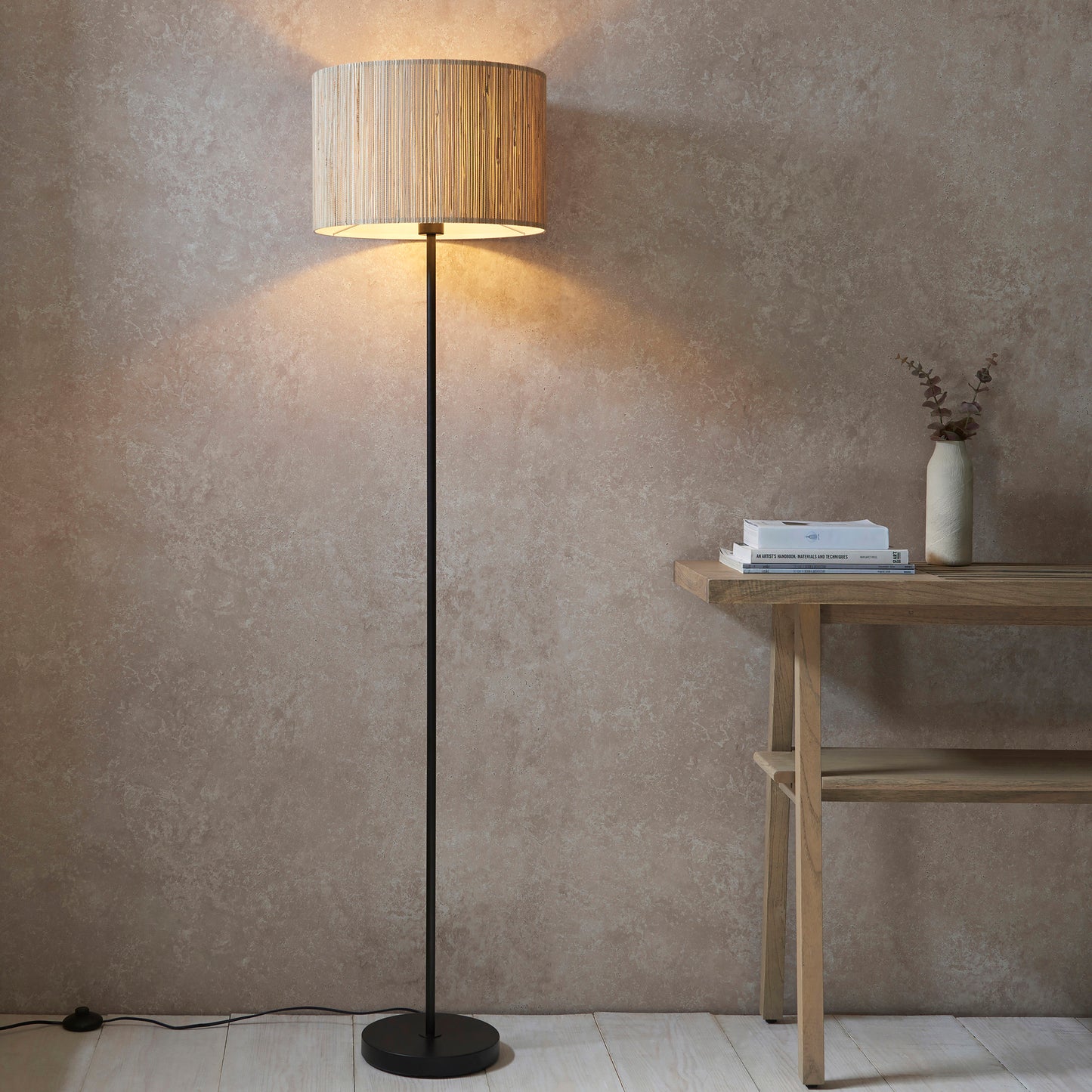 Longshore Floor Light – Black