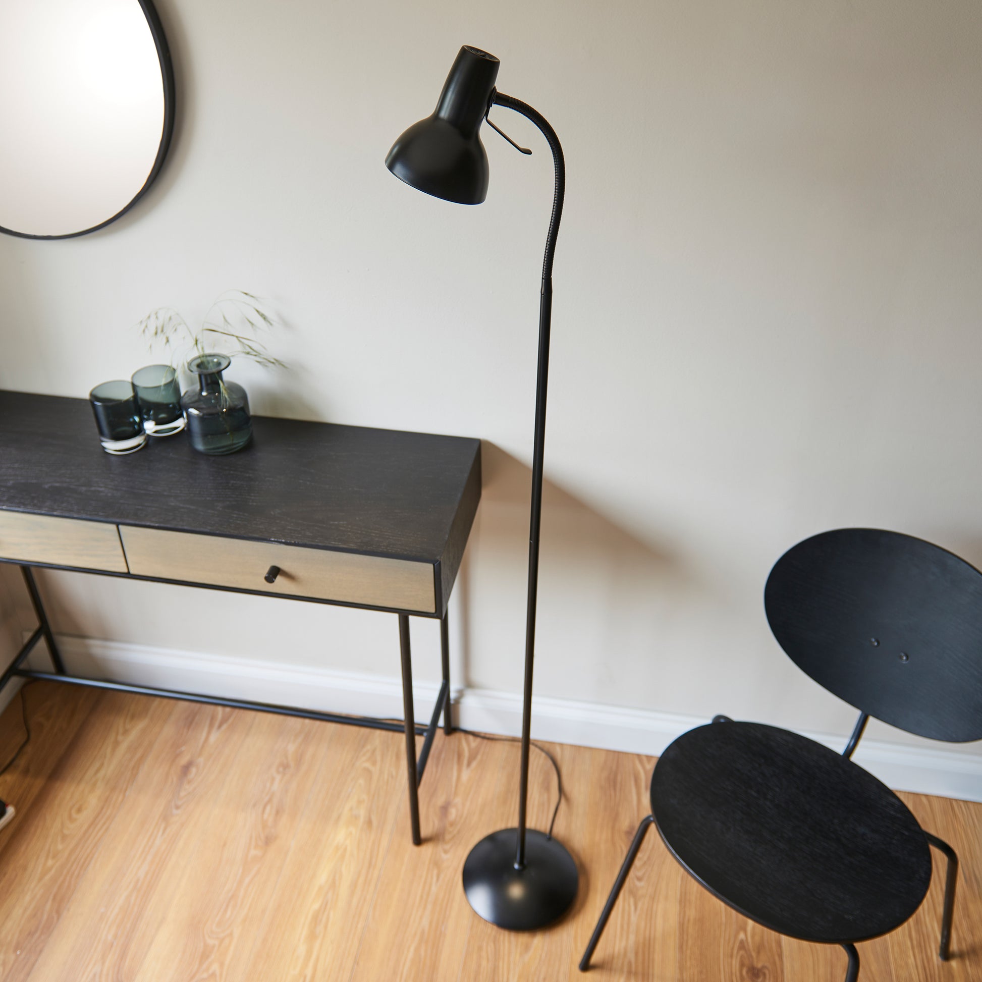 Amalfi Floor Lamp Black – Black
