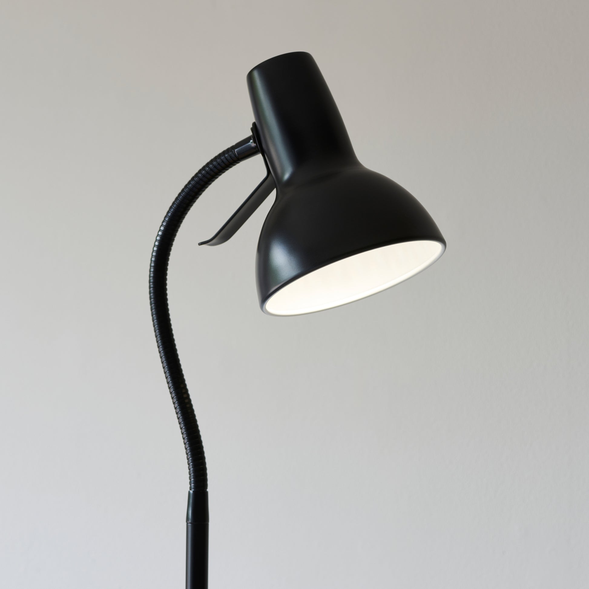 Amalfi Floor Lamp Black – Black