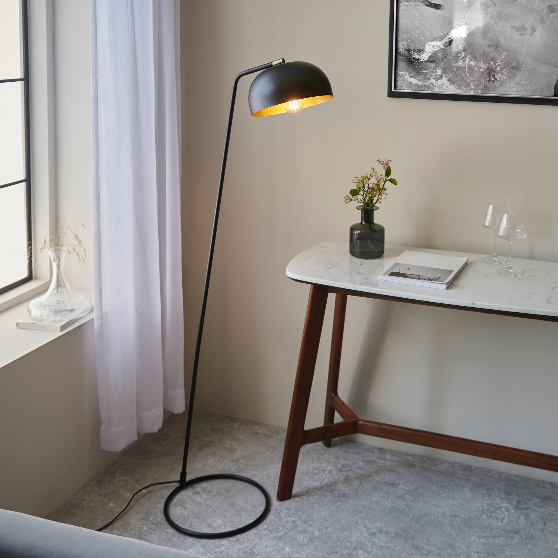 Brair 1 Floor Light Matt Black & Antique Brass – Brass