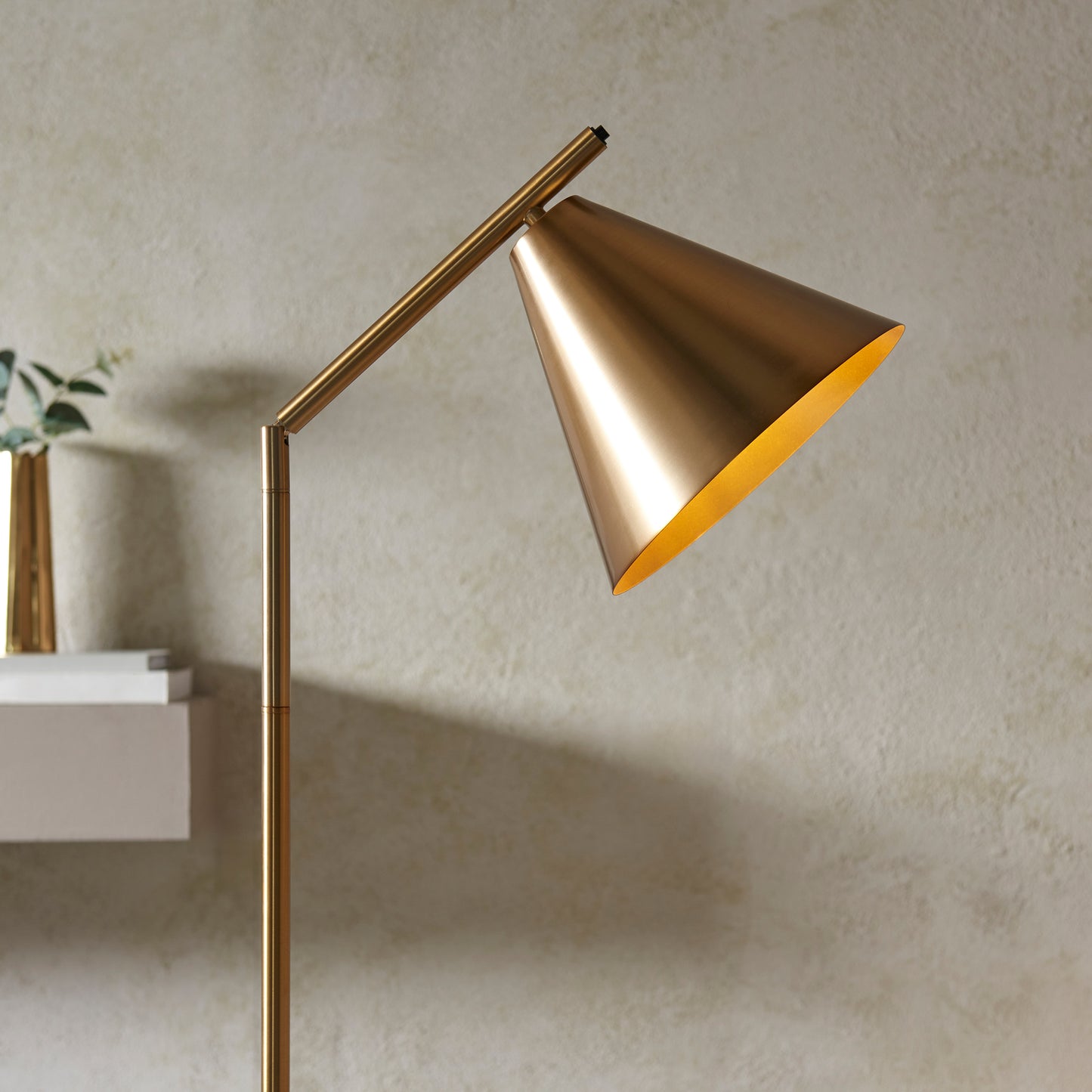 Cape Floor Light Antique Brass – Brass