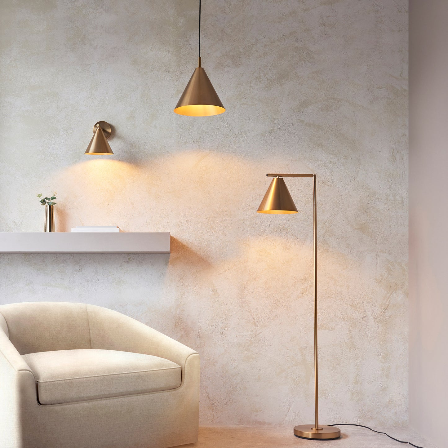 Cape Floor Light Antique Brass – Brass
