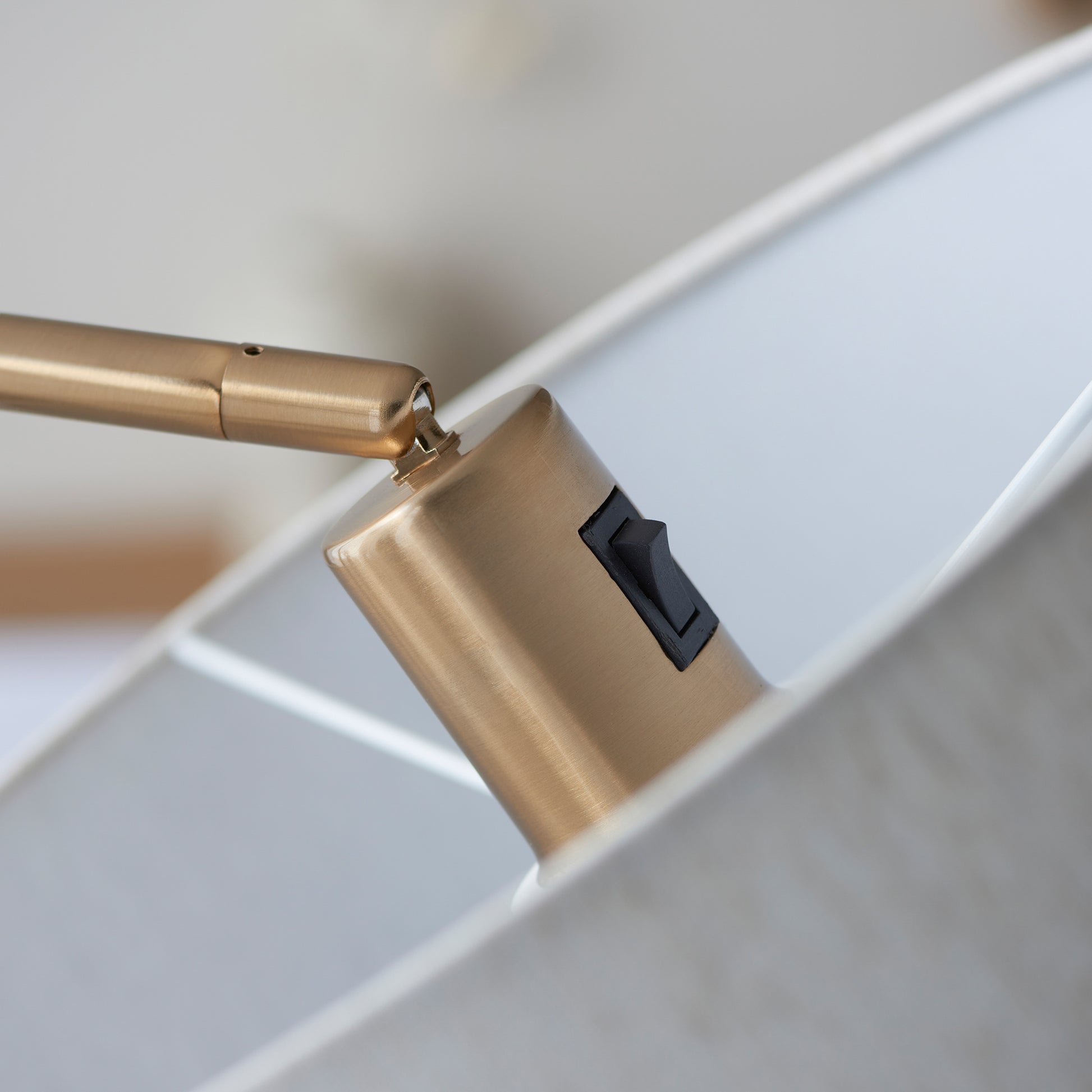 Clement Floor Lamp Brushed Aged Brass – Natural