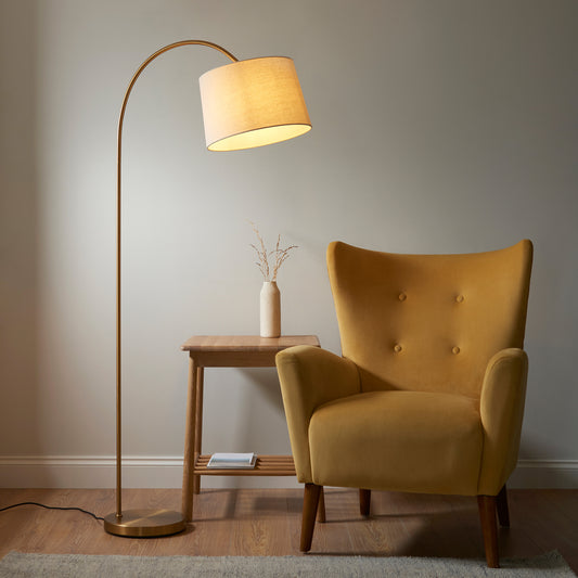 Carlson Floor Lamp Warm Brass – Natural