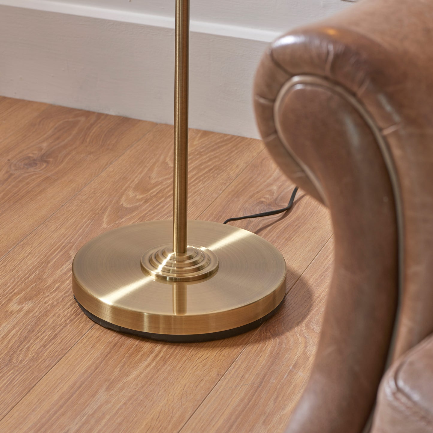 Highclere Floor Lamp Antique Brass – White