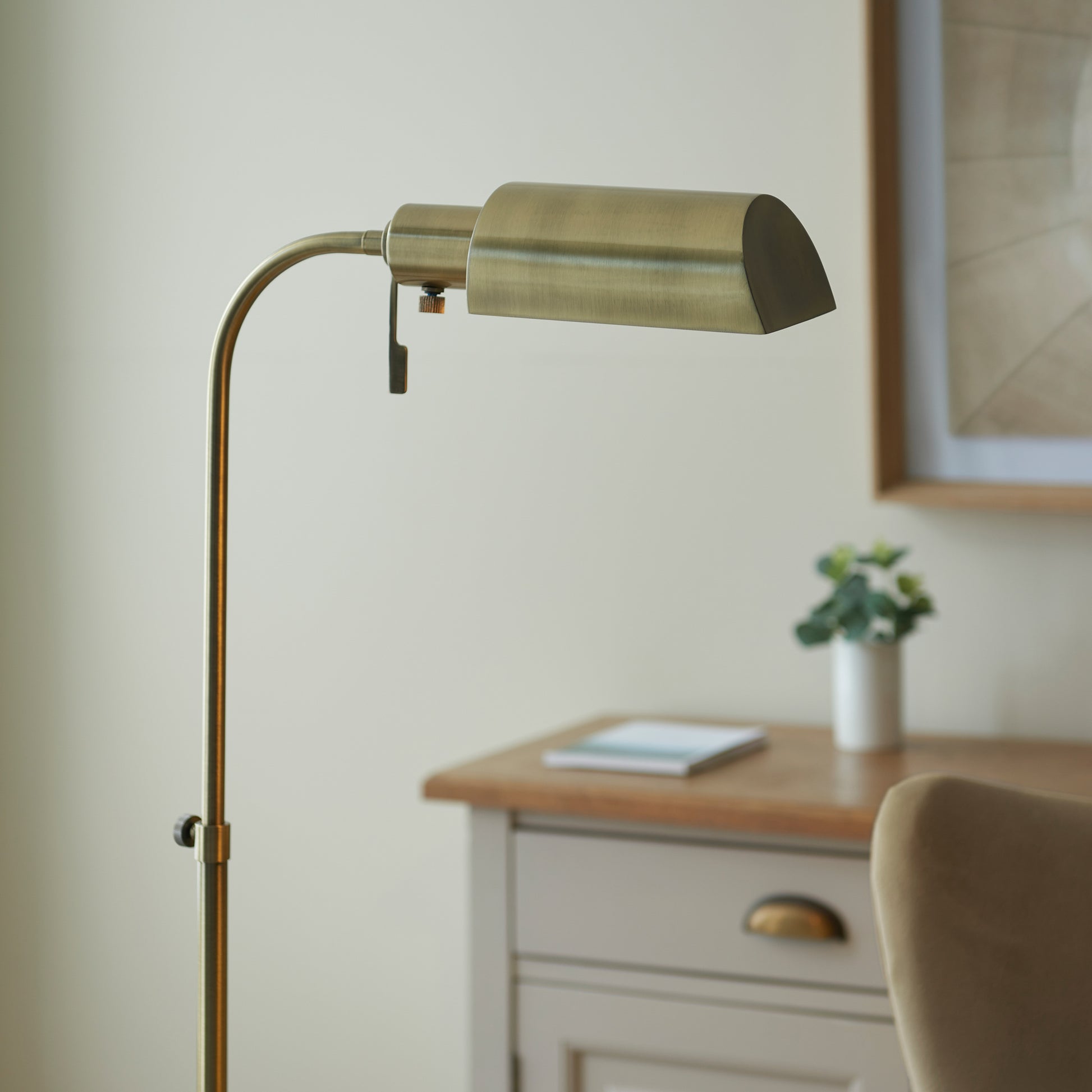 Pharmacy 1 Floor Lamp Antique Brass – Brass