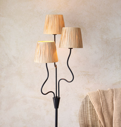 Wriggle 3 Floor Lamp Matt Black – Natural