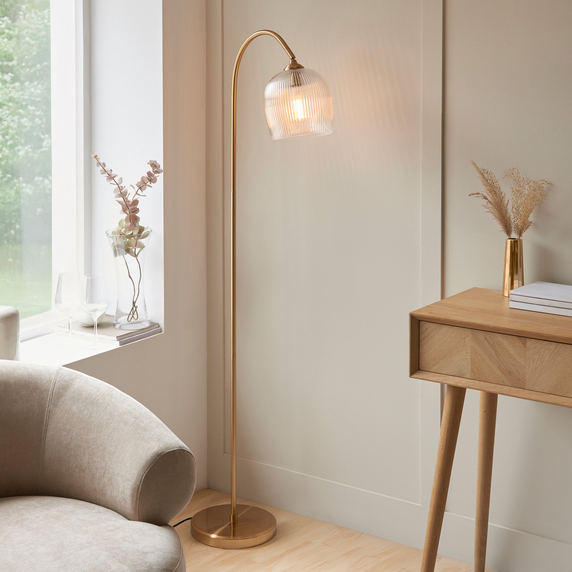 Ashcroft Ribbed Floor Light Brushed Aged Brass – Brass