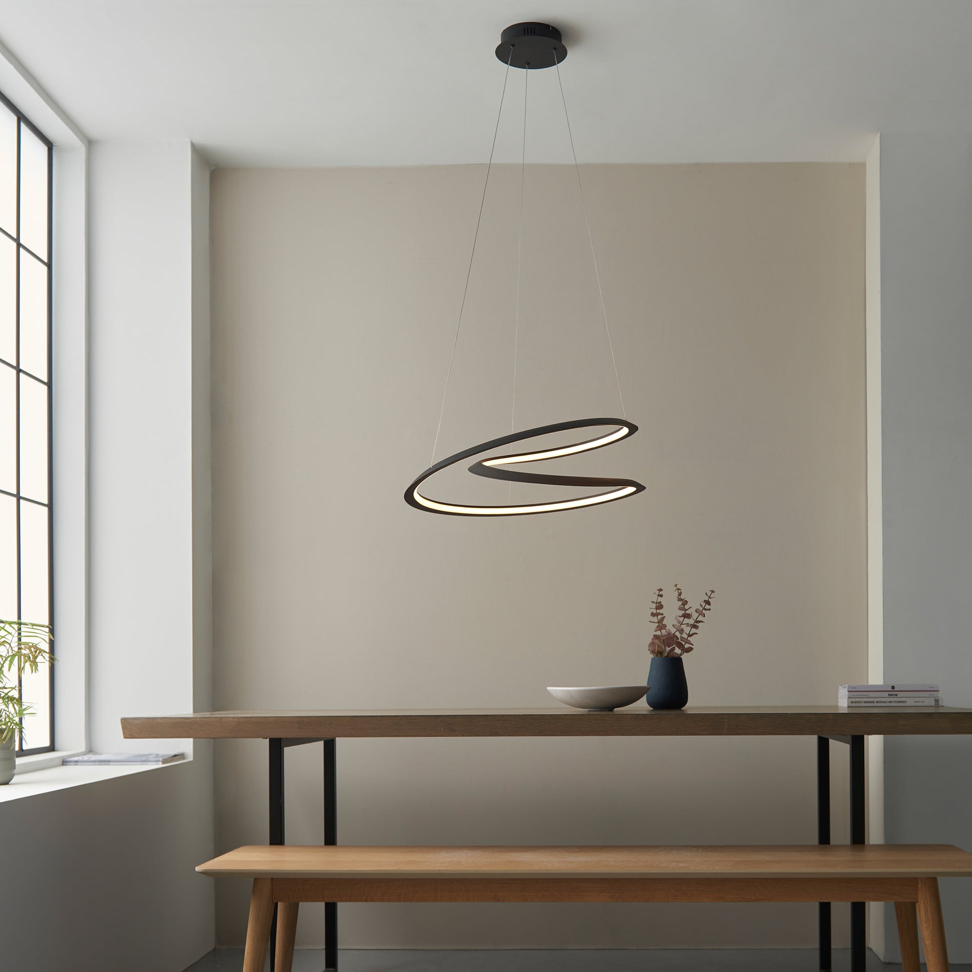Staten 1 Pendant Light – Black