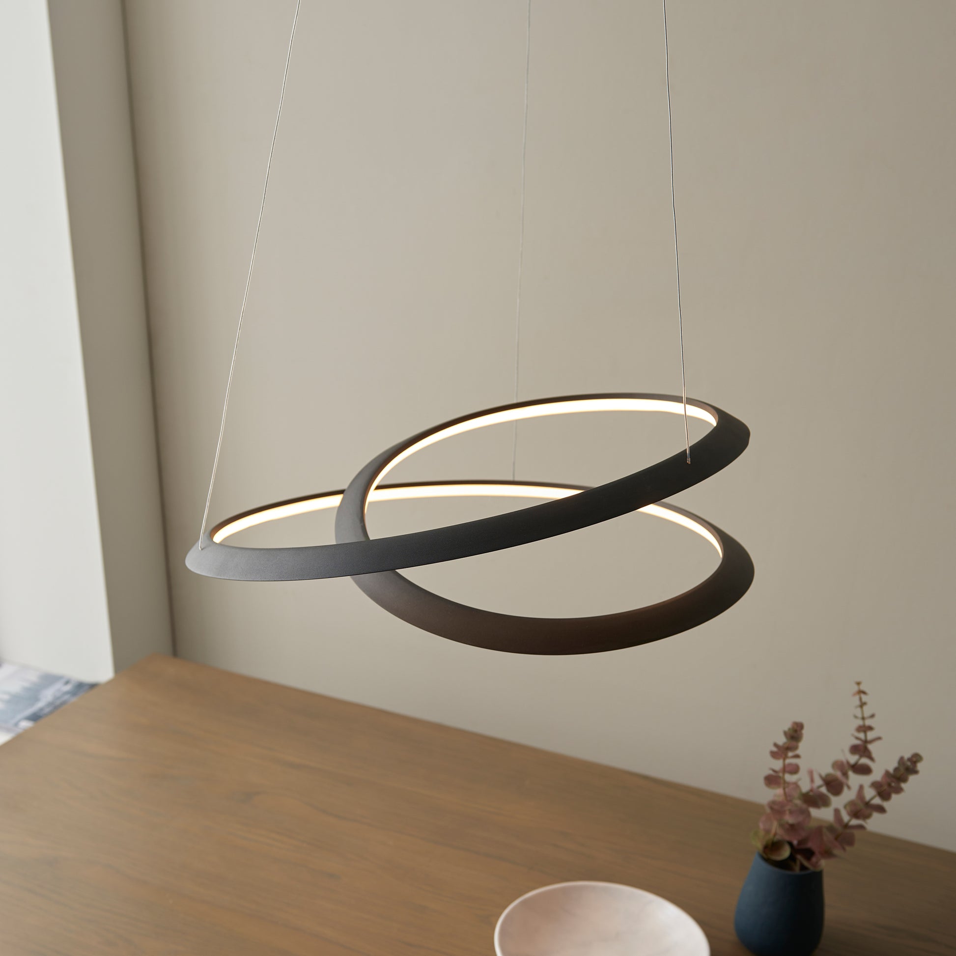 Staten 1 Pendant Light – Black