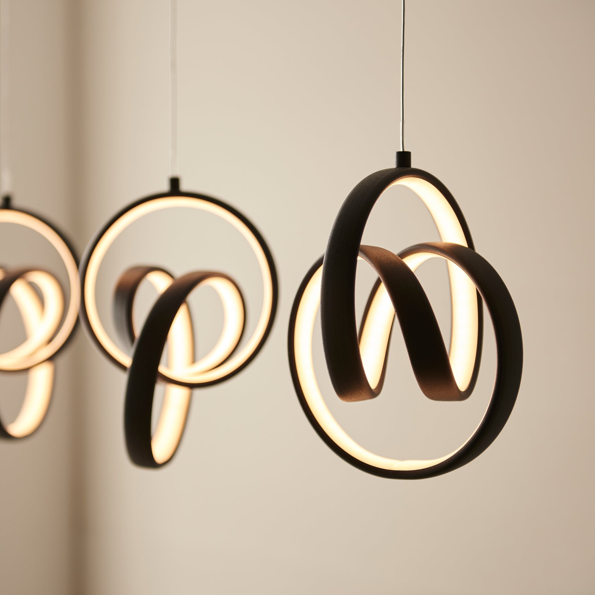 Cosma 5 Pendant Light – Black