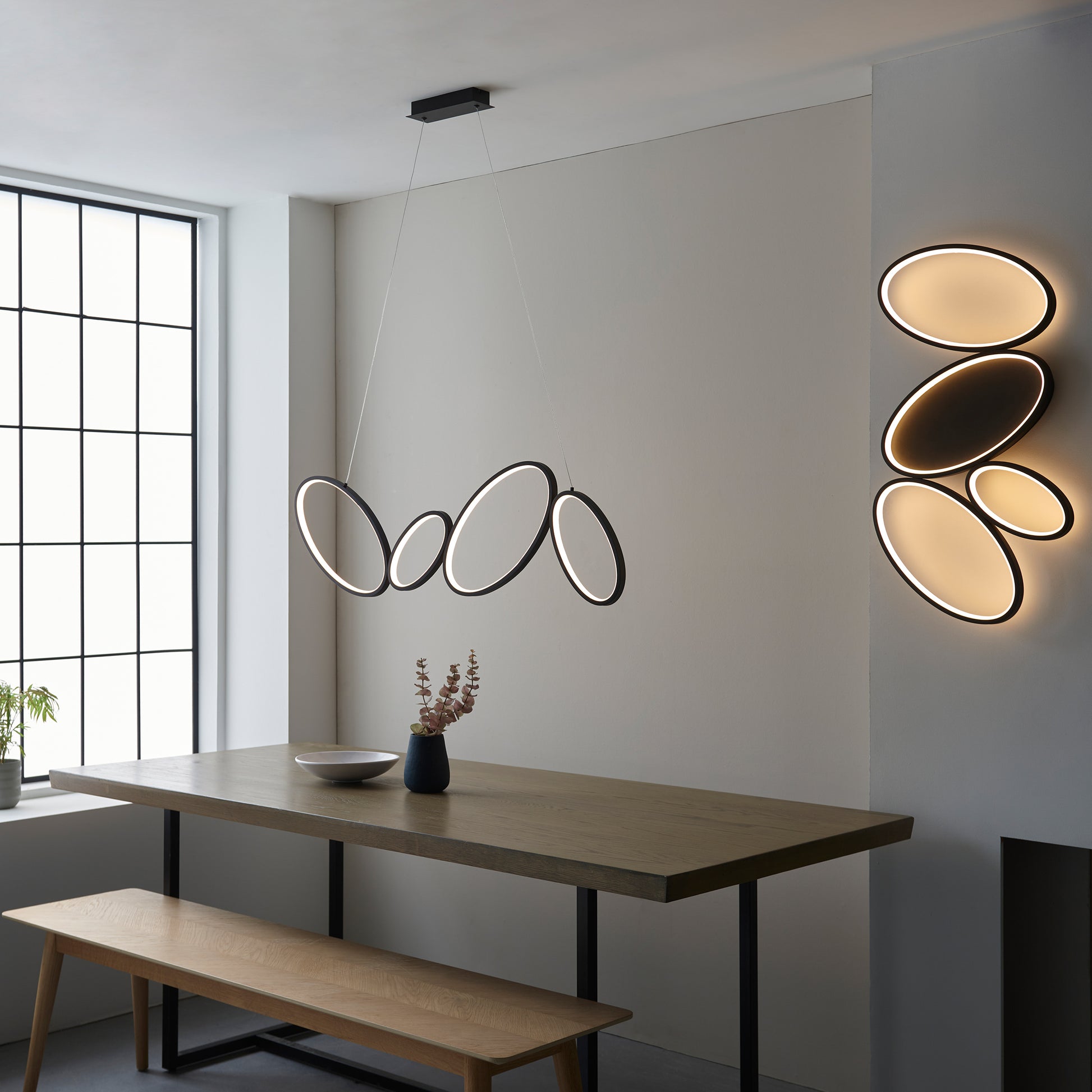 Ovals 4 Pendant Light – Black